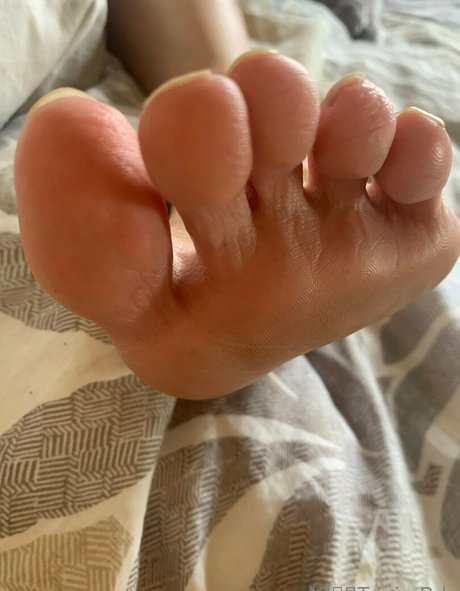 Trixiebee_dirtysocks