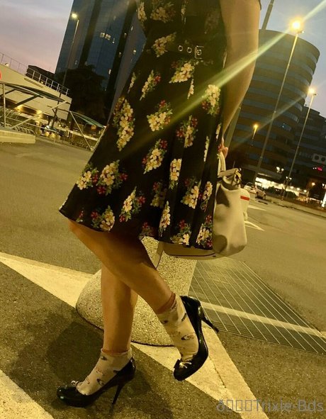 Trixiebee_dirtysocks