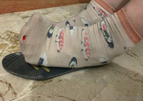 Trixiebee_dirtysocks