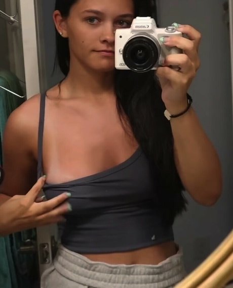 Photo nue de fuite OnlyFans de Emma Marie