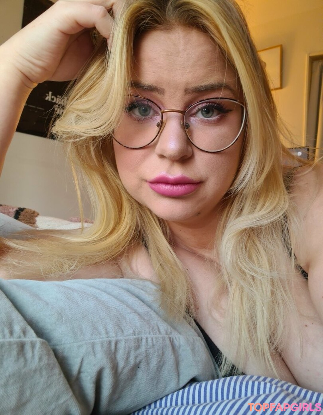 Photo nue de fuite OnlyFans de Glitterbabeprincess #6 Photo nue de fuite OnlyFans de Glitterbabeprincess #6