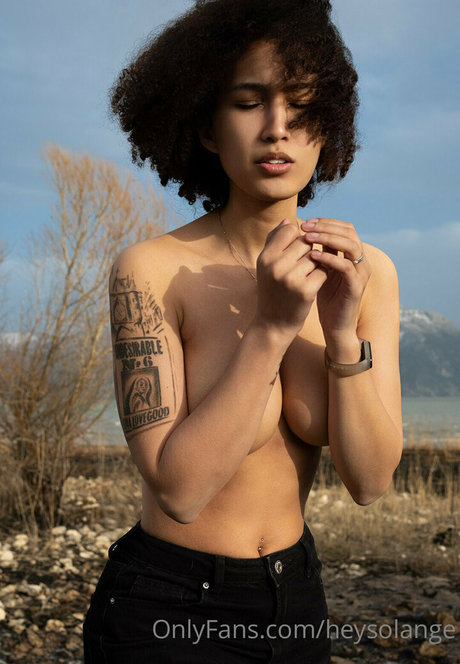 Photo nue de fuite OnlyFans de Heysolange