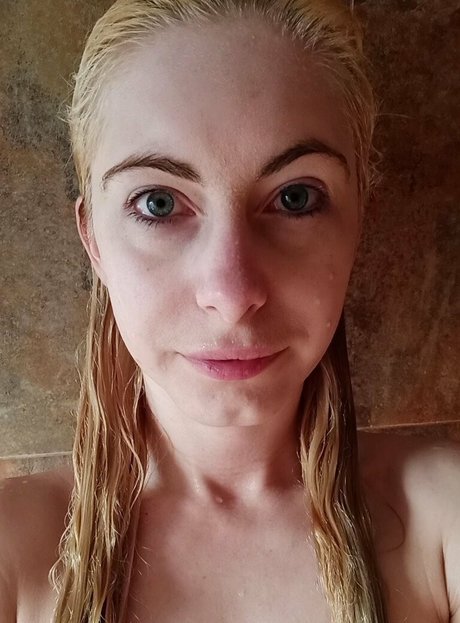 Photo nue de fuite OnlyFans de Nikkigiavip