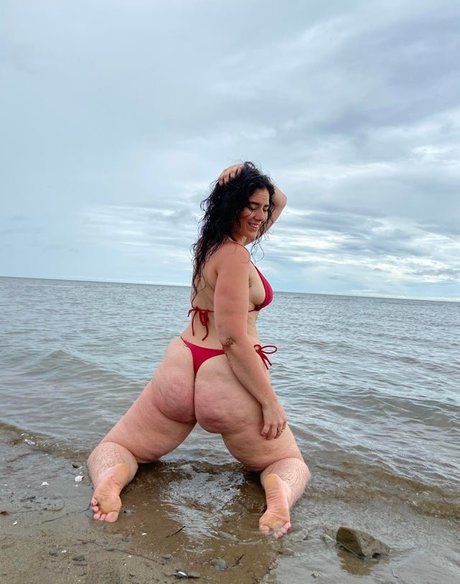 Scarlet Labelle