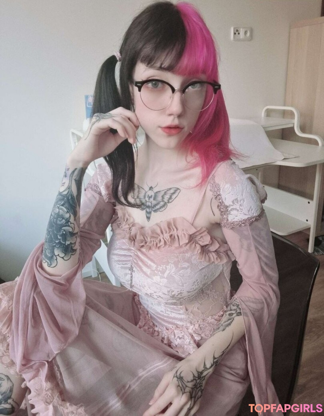 Photo nue de fuite OnlyFans de Elleslove #1203
