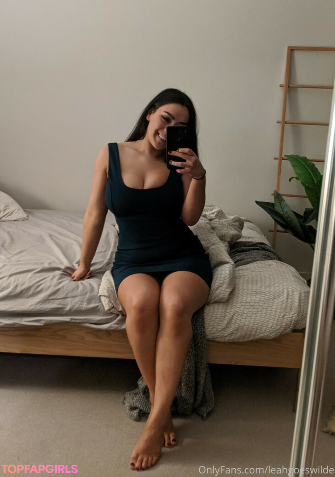 Photo nue de fuite OnlyFans de Leahgoeswilde #252 Photo nue de fuite OnlyFans de Leahgoeswilde #252