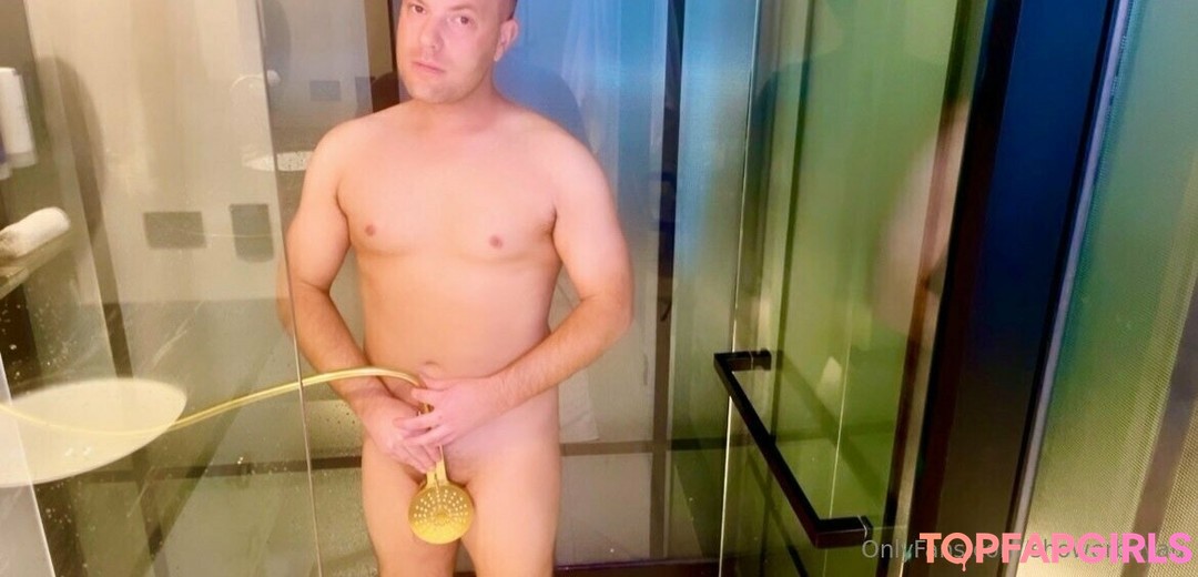 Photo nue de fuite OnlyFans de Showerboyau #57 Photo nue de fuite OnlyFans de Showerboyau #57