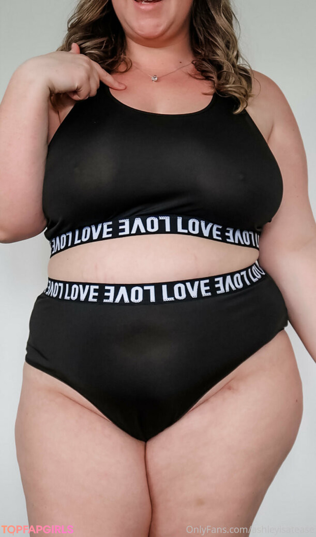 Photo nue de fuite OnlyFans de Ashleytheteasefree #2 Photo nue de fuite OnlyFans de Ashleytheteasefree #2