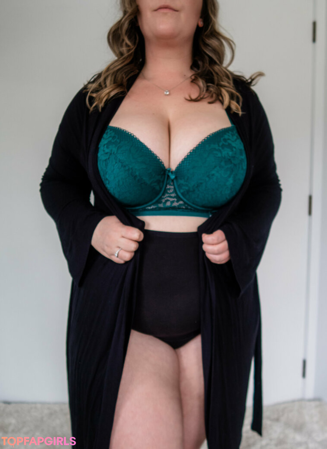 Photo nue de fuite OnlyFans de Ashleytheteasefree #6 Photo nue de fuite OnlyFans de Ashleytheteasefree #6