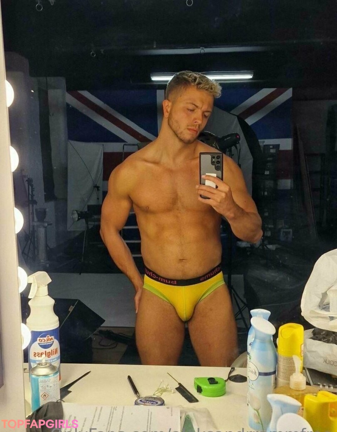 Photo nue de fuite OnlyFans de Aleksandrrammfree #188 Photo nue de fuite OnlyFans de Aleksandrrammfree #188