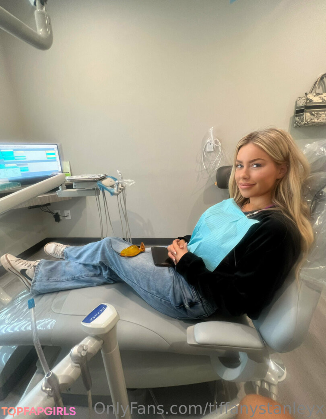 Photo nue de fuite OnlyFans de Tiffanystanleyx #62 Photo nue de fuite OnlyFans de Tiffanystanleyx #62