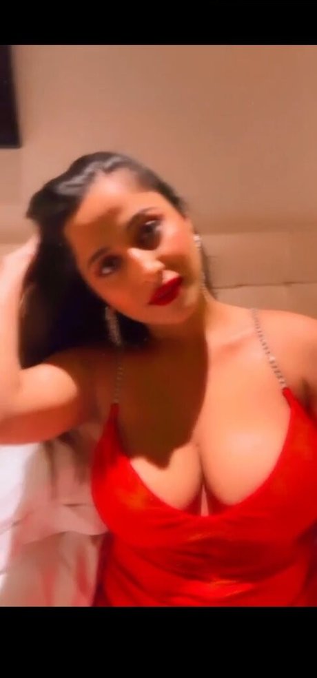 Photo nue de fuite OnlyFans de Desi Viral Collection