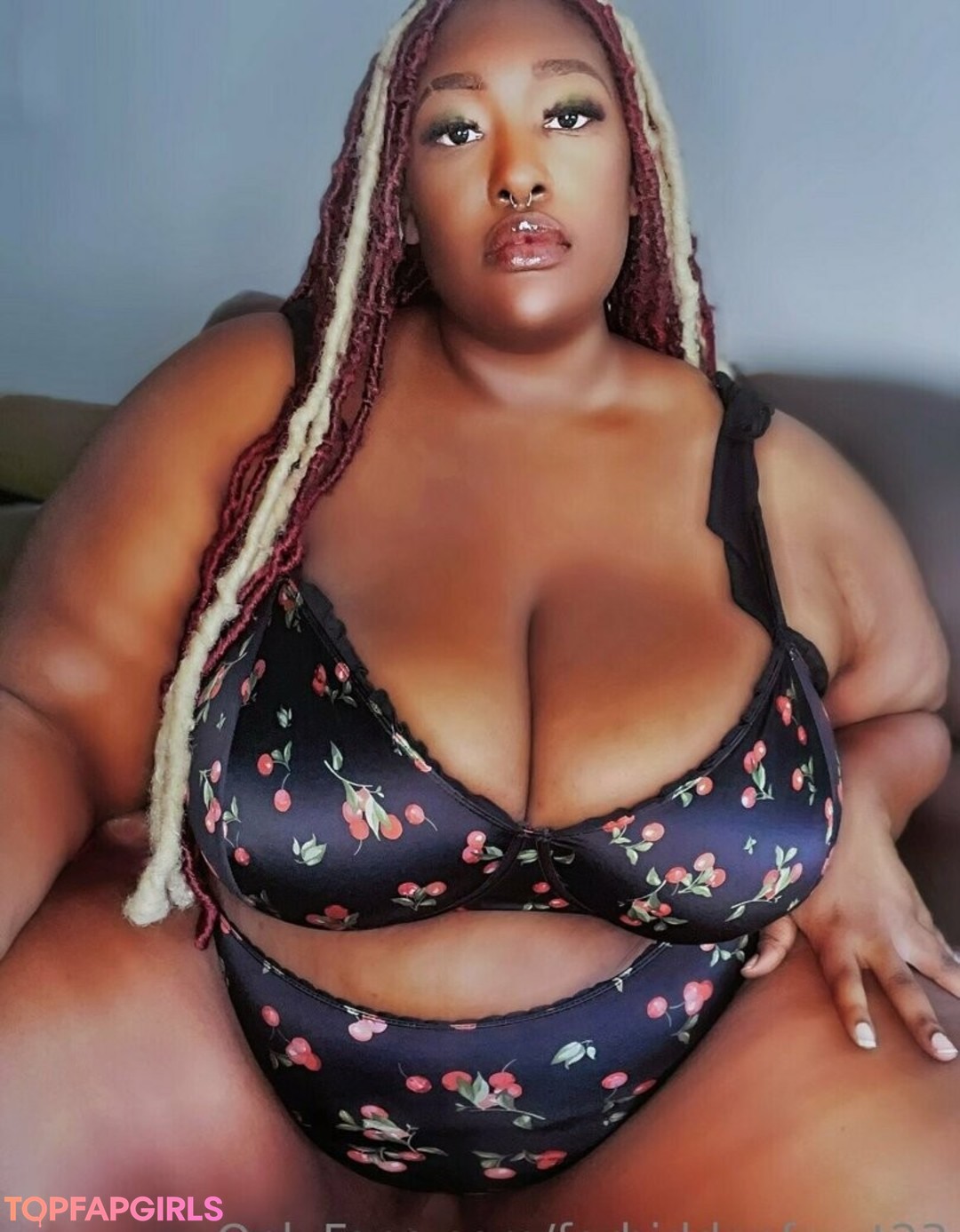 Photo nue de fuite OnlyFans de Forbiddenfruyt23 #4 Photo nue de fuite OnlyFans de Forbiddenfruyt23 #4