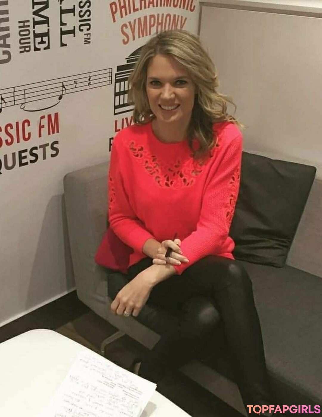 Photo nue de fuite OnlyFans de Charlotte Hawkins #33 Photo nue de fuite OnlyFans de Charlotte Hawkins #33