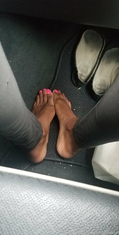 Cfootgoddessx