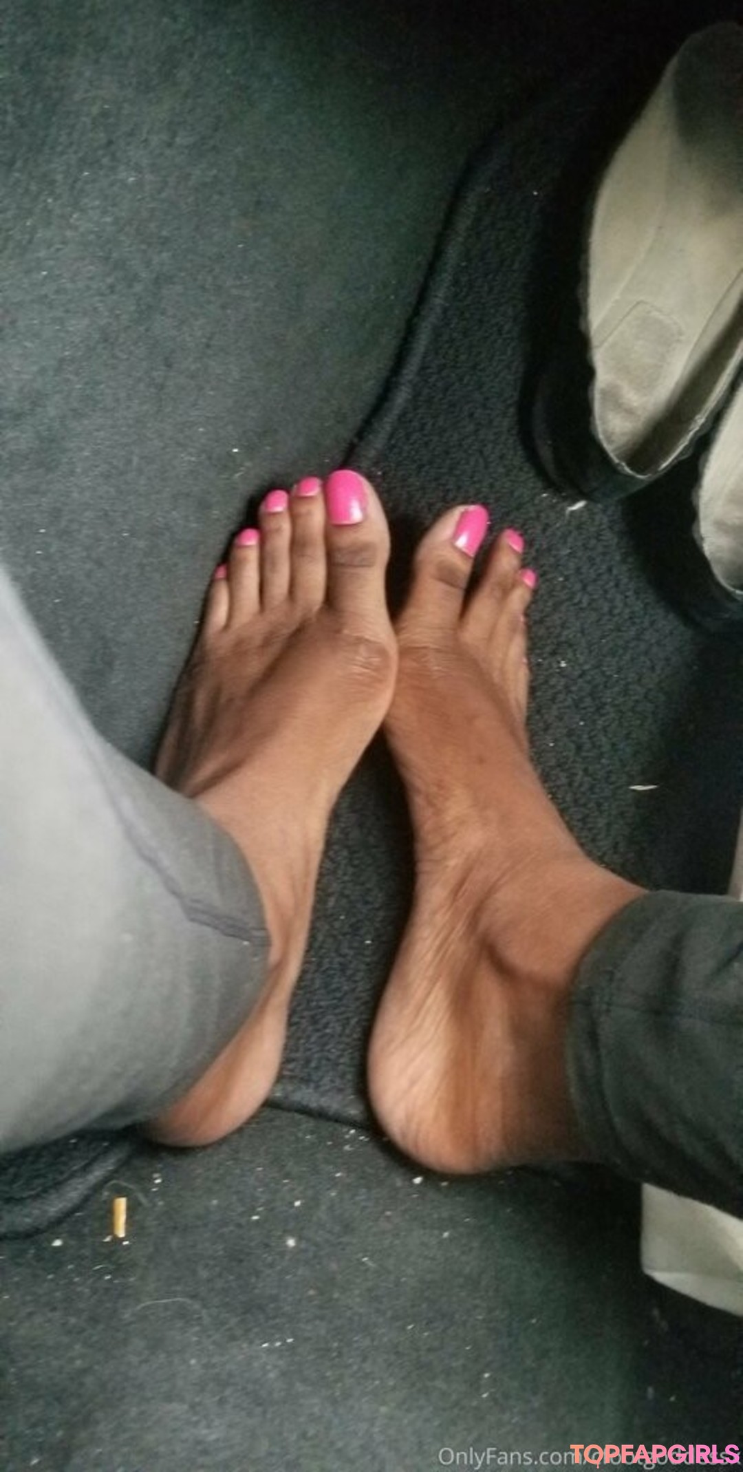 Photo nue de fuite OnlyFans de Cfootgoddessx #12 Photo nue de fuite OnlyFans de Cfootgoddessx #12