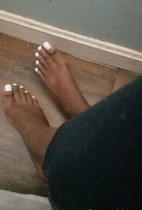 Cfootgoddessx