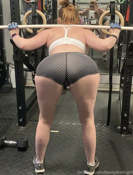 Bootyshortsgirl