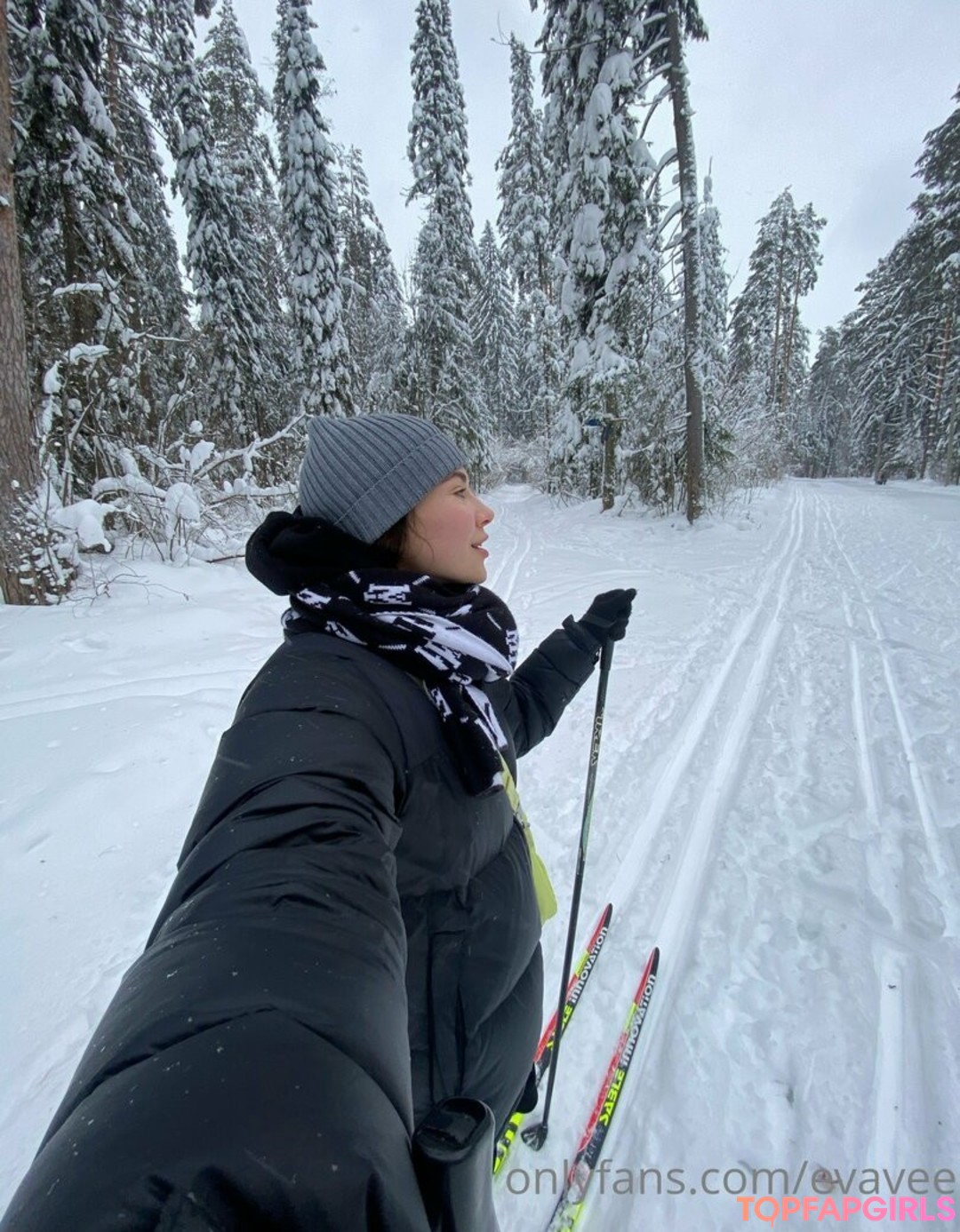 Photo nue de fuite OnlyFans de Evavee #96 Photo nue de fuite OnlyFans de Evavee #96