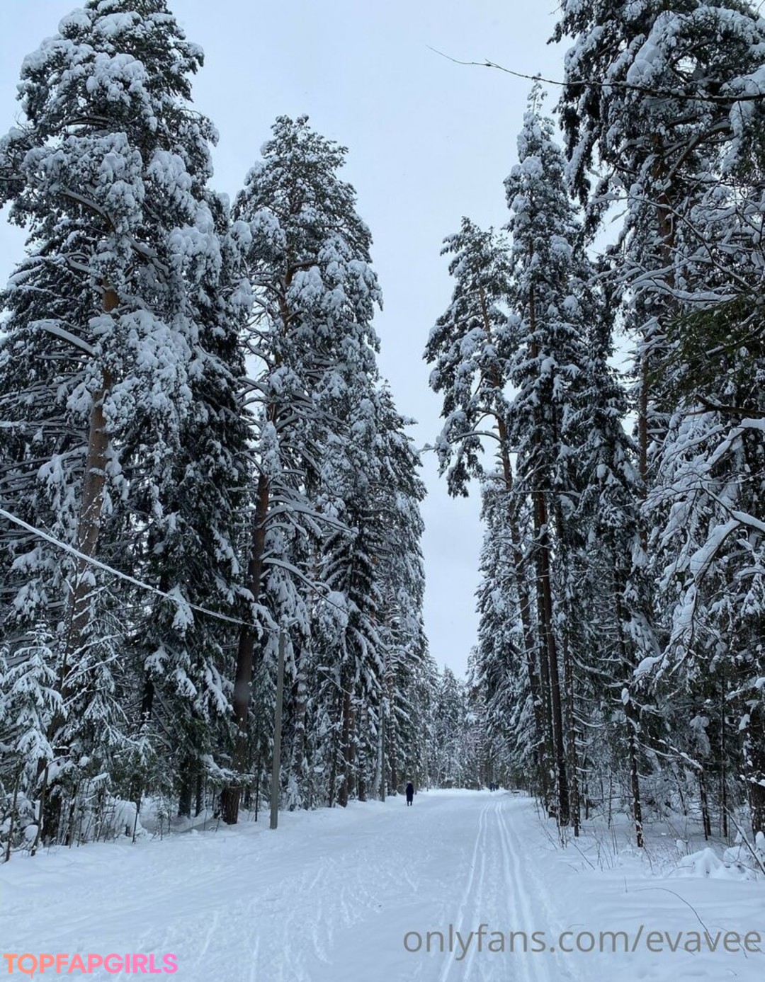 Photo nue de fuite OnlyFans de Evavee #97 Photo nue de fuite OnlyFans de Evavee #97