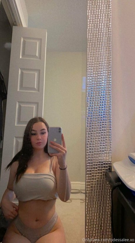 Photo nue de fuite OnlyFans de Odessaleexo