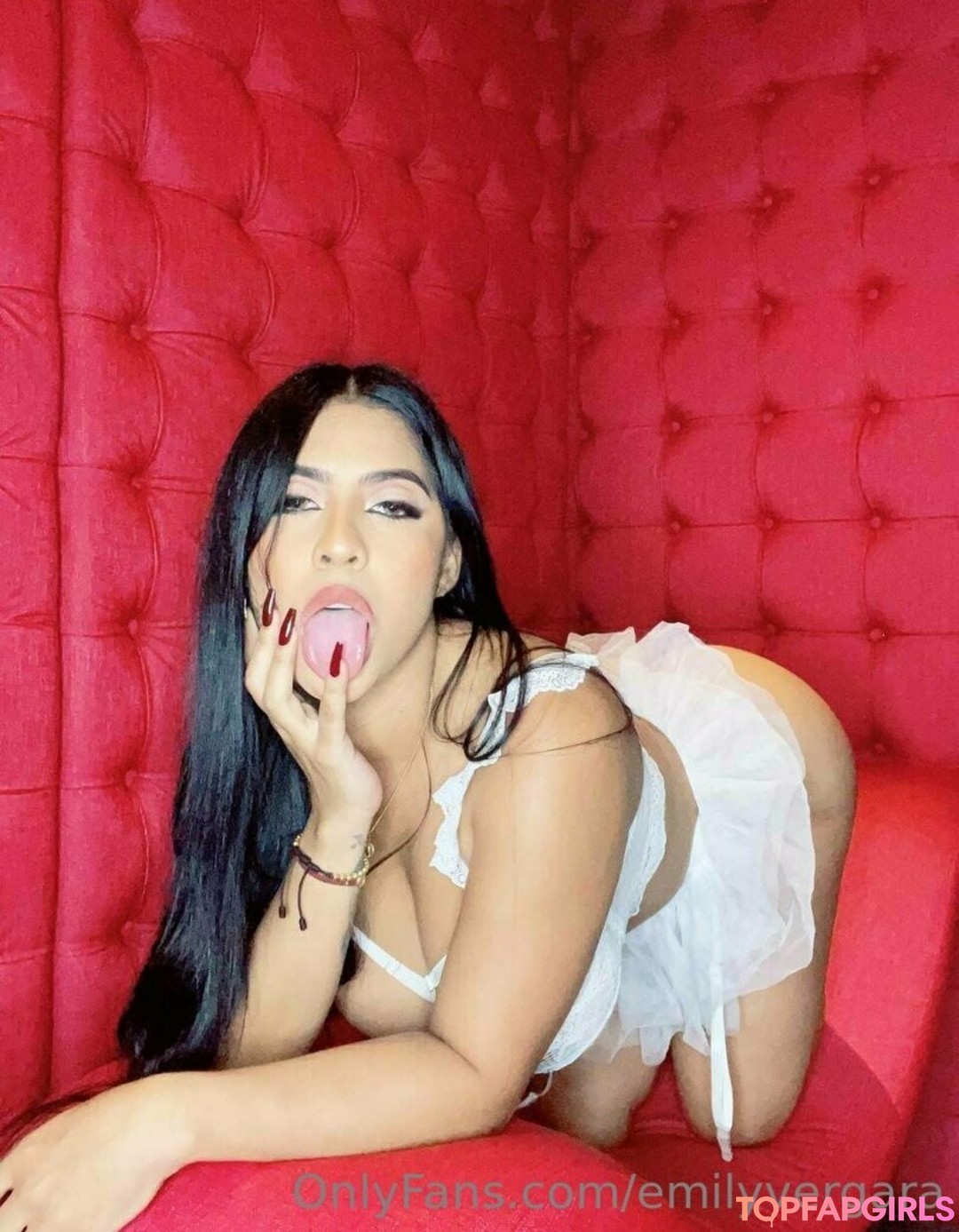 Photo nue de fuite OnlyFans de Emilyvergara #195 Photo nue de fuite OnlyFans de Emilyvergara #195