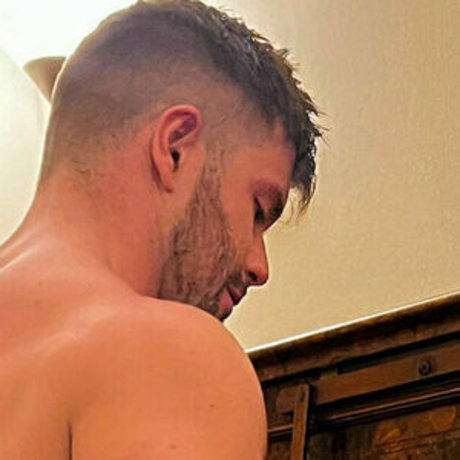 Photo nue de fuite OnlyFans de Folledemente