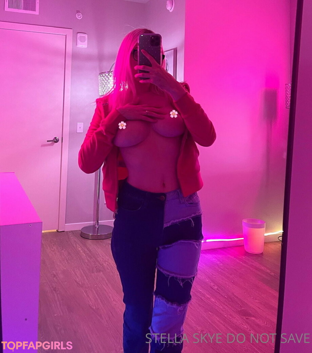 Photo nue de fuite OnlyFans de Girlfriendstellaskye #31 Photo nue de fuite OnlyFans de Girlfriendstellaskye #31