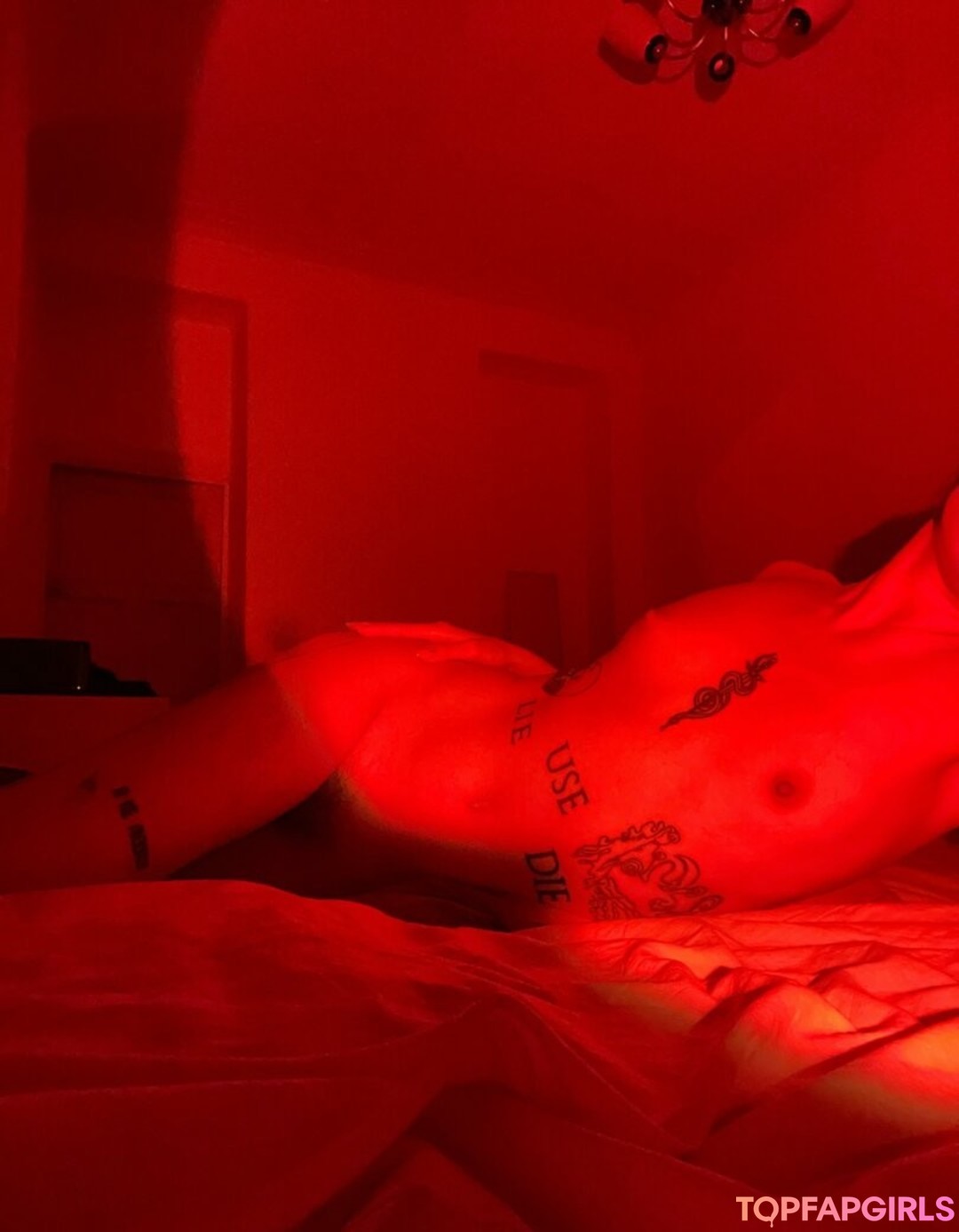Photo nue de fuite OnlyFans de Coconeyx #47 Photo nue de fuite OnlyFans de Coconeyx #47