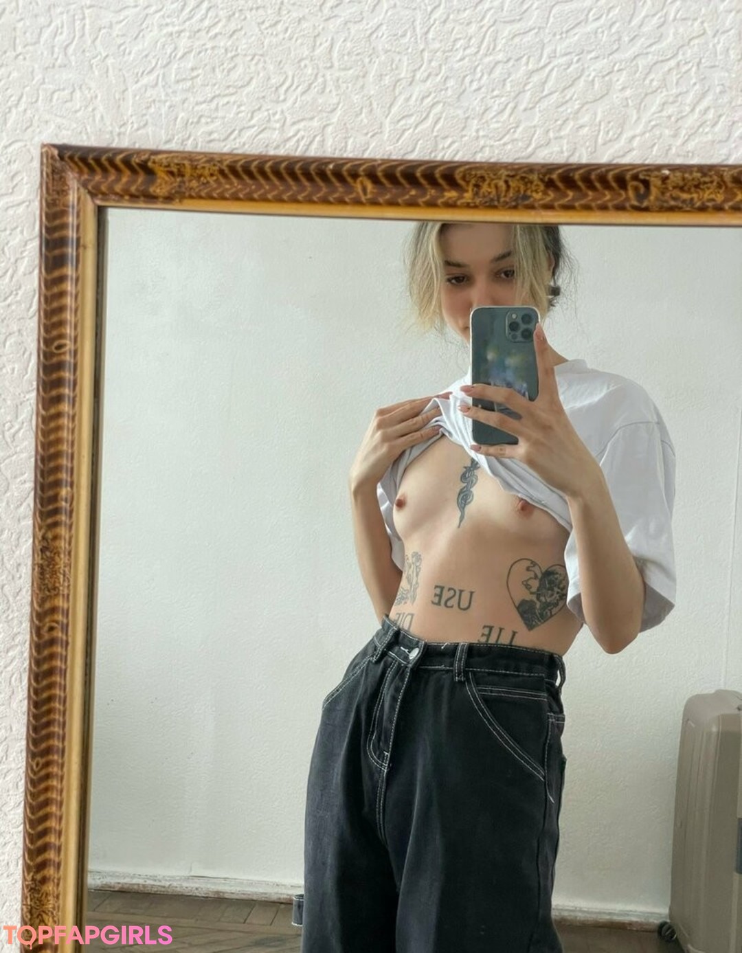 Photo nue de fuite OnlyFans de Coconeyx #52 Photo nue de fuite OnlyFans de Coconeyx #52
