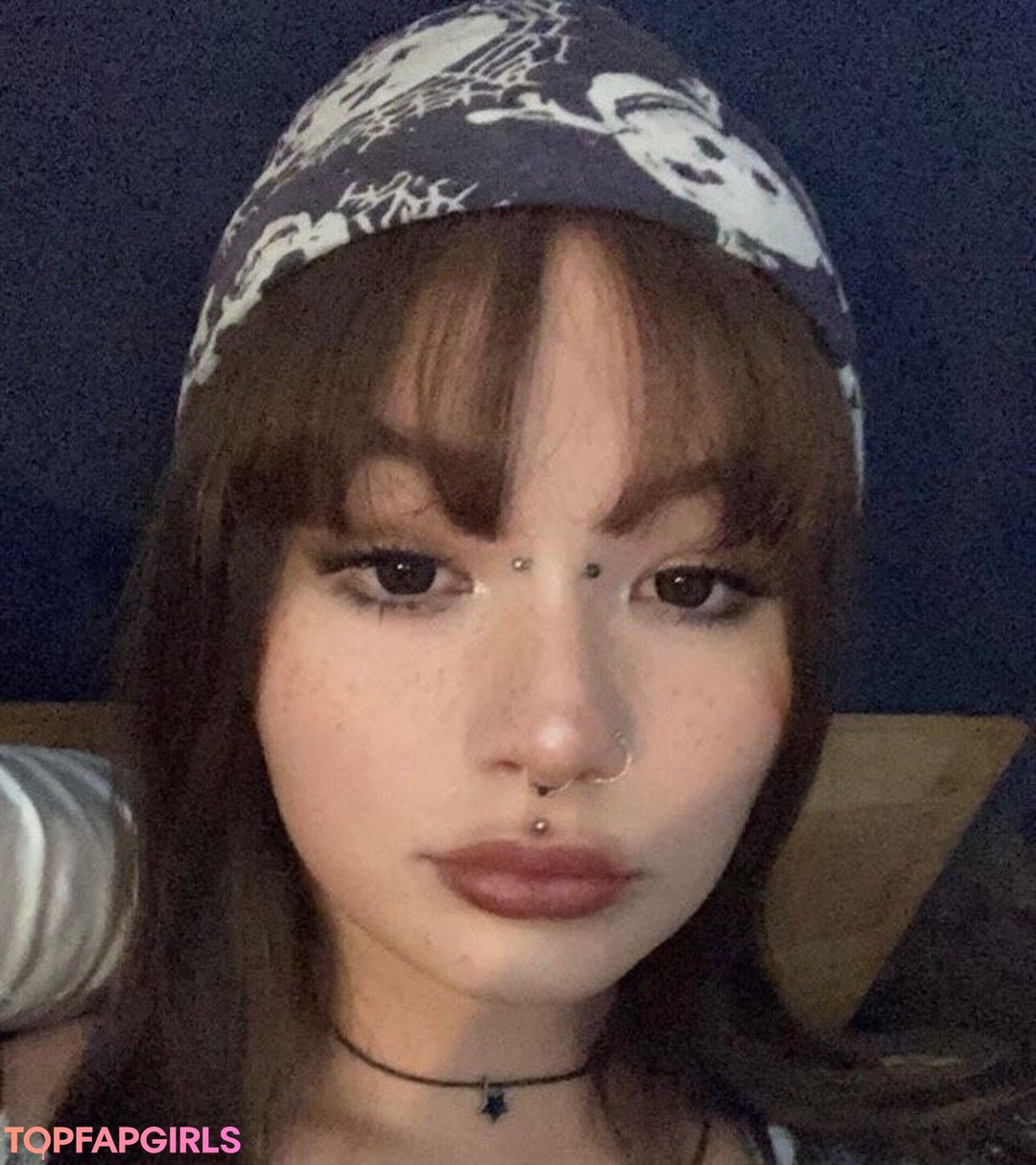 Photo nue de fuite OnlyFans de Thesluttygrunge #4 Photo nue de fuite OnlyFans de Thesluttygrunge #4