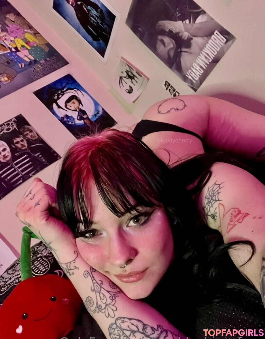 Photo nue de fuite OnlyFans de Bluddycherryfree #42 Photo nue de fuite OnlyFans de Bluddycherryfree #42