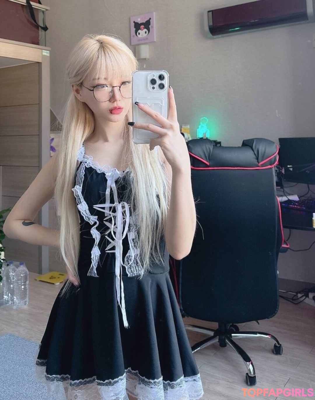 Photo nue de fuite OnlyFans de Satanmate #74 Photo nue de fuite OnlyFans de Satanmate #74