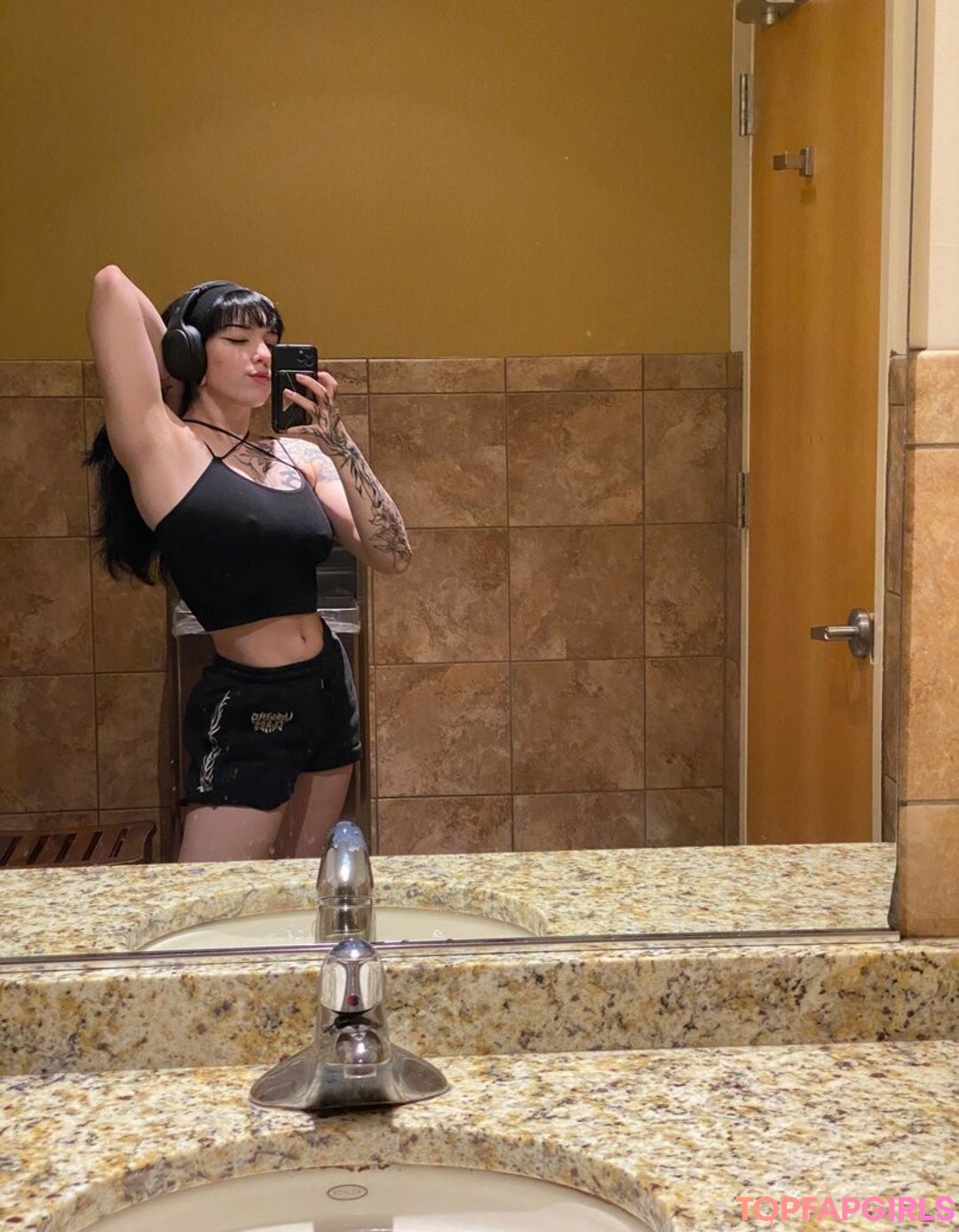 Photo nue de fuite OnlyFans de Amberthevalkyrie #468 Photo nue de fuite OnlyFans de Amberthevalkyrie #468