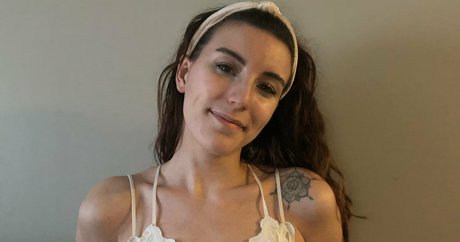 Photo nue de fuite OnlyFans de Asmrkay