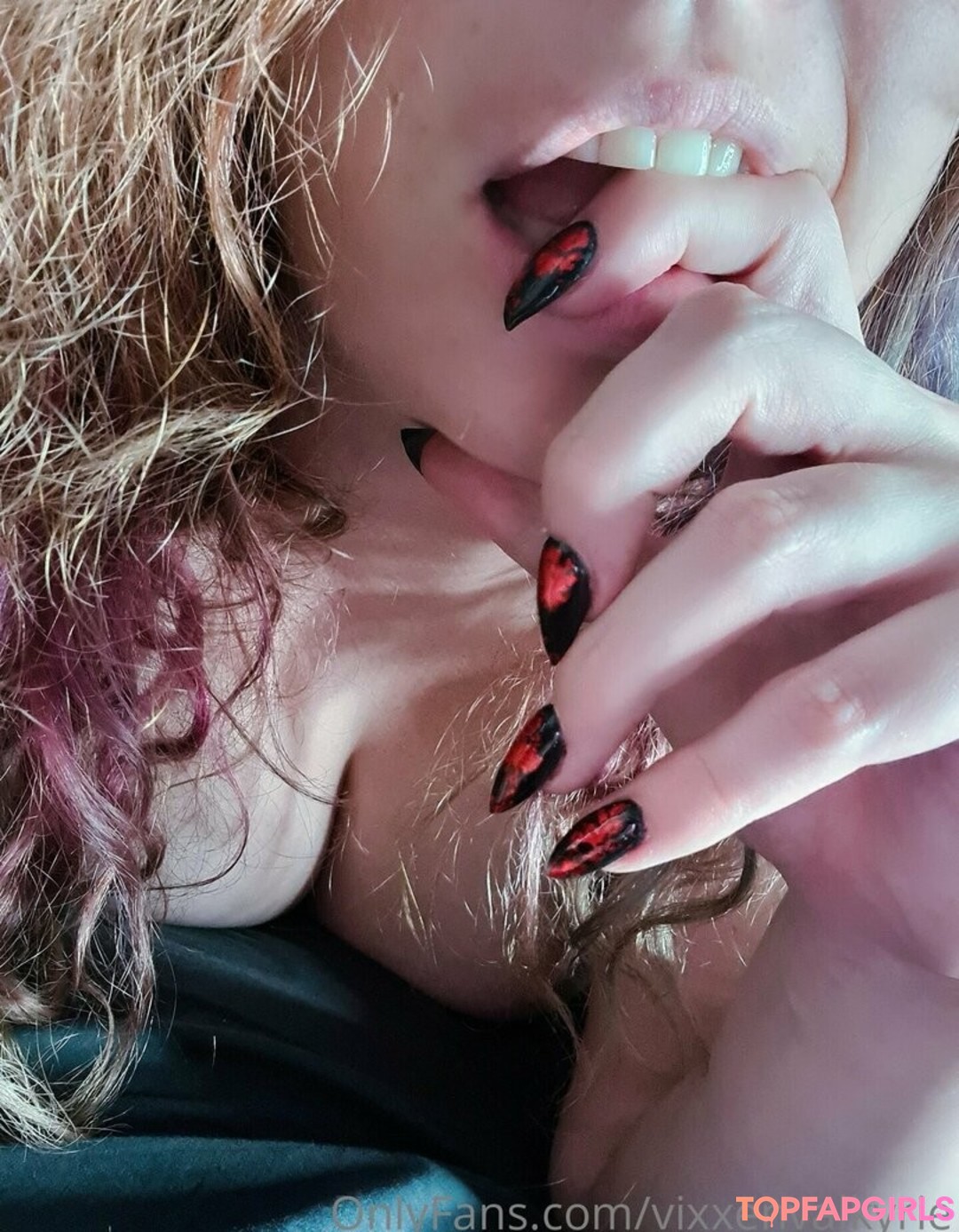 Photo nue de fuite OnlyFans de Vixxenvalkyrie #105 Photo nue de fuite OnlyFans de Vixxenvalkyrie #105