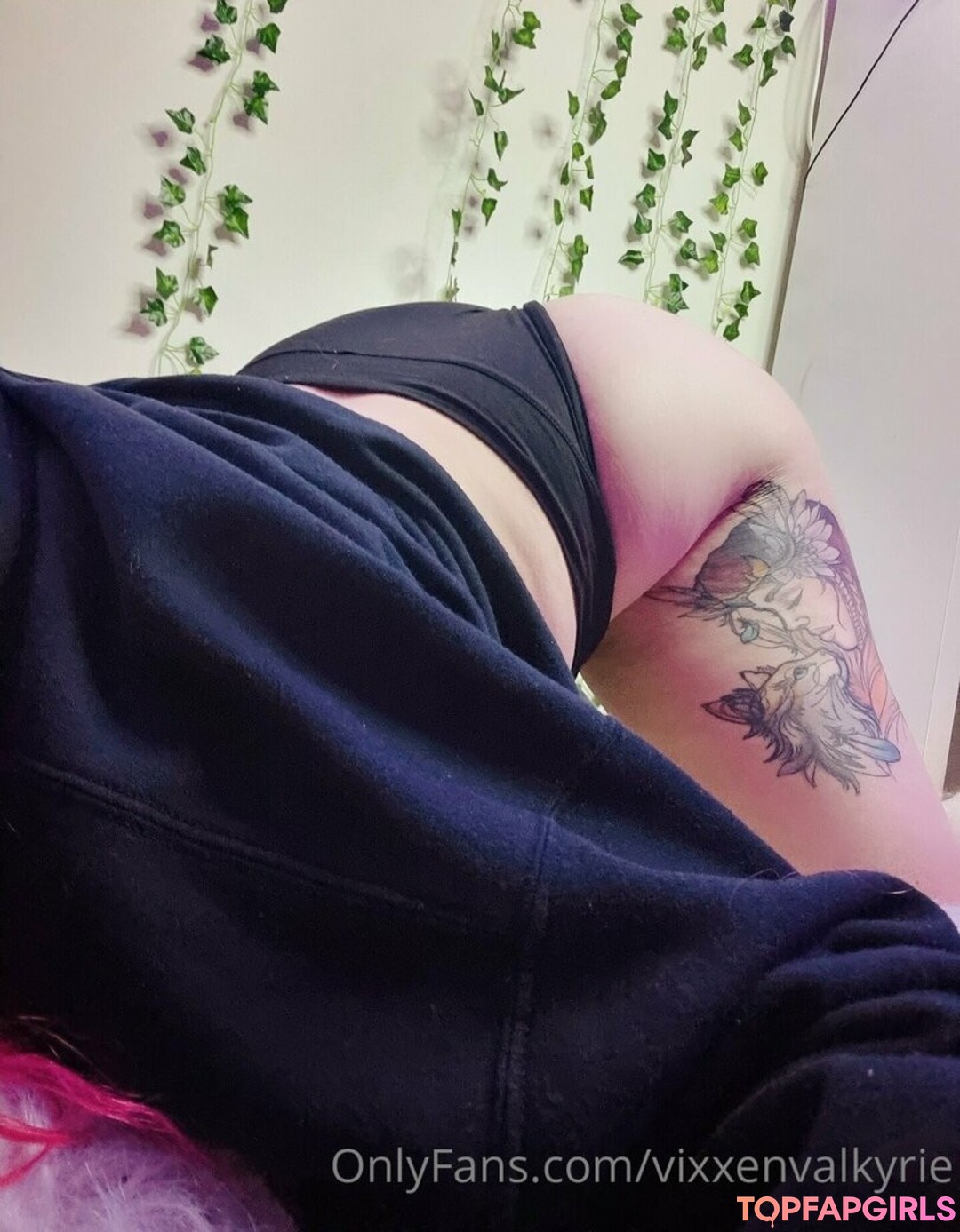 Photo nue de fuite OnlyFans de Vixxenvalkyrie #127 Photo nue de fuite OnlyFans de Vixxenvalkyrie #127