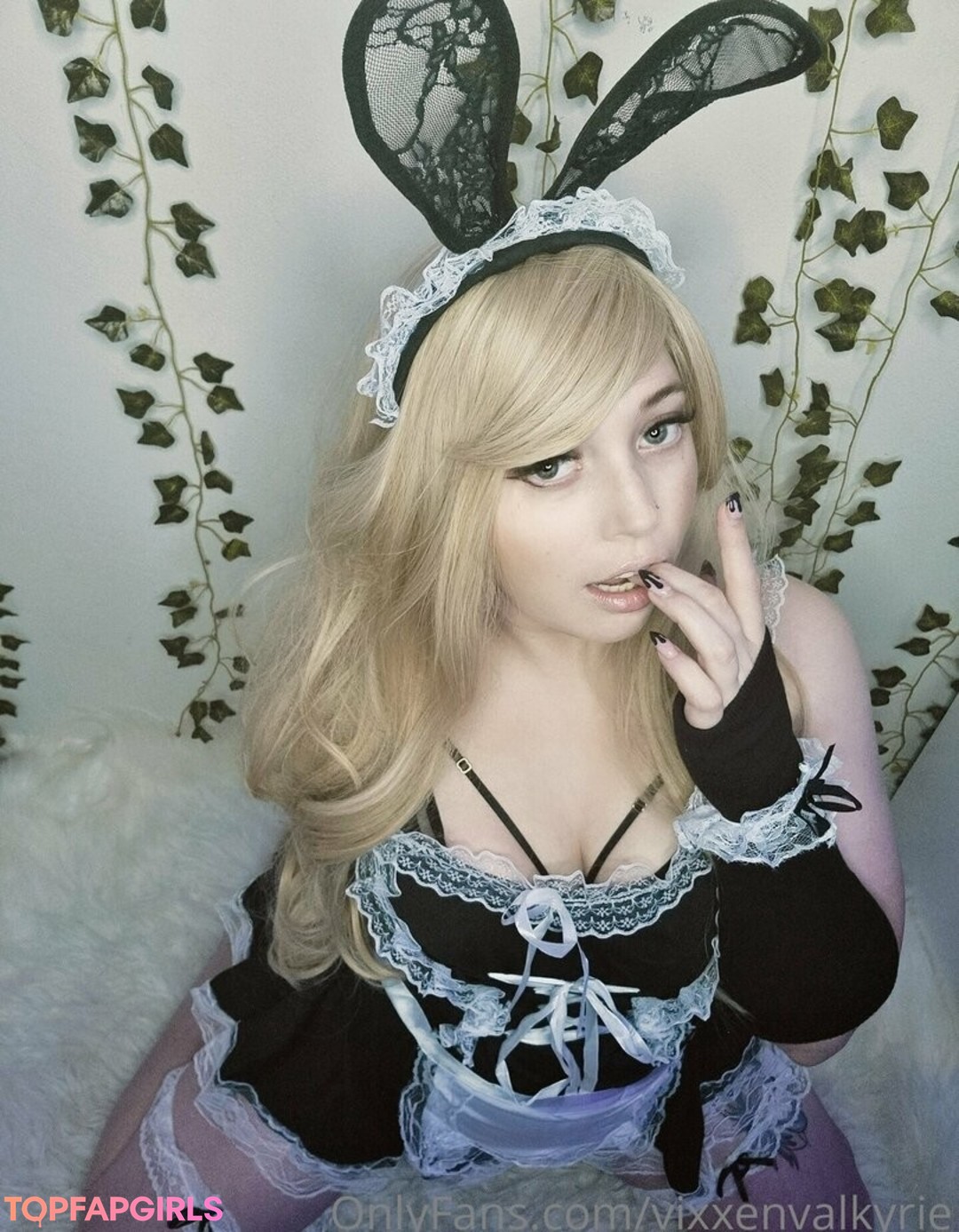 Photo nue de fuite OnlyFans de Vixxenvalkyrie #142 Photo nue de fuite OnlyFans de Vixxenvalkyrie #142