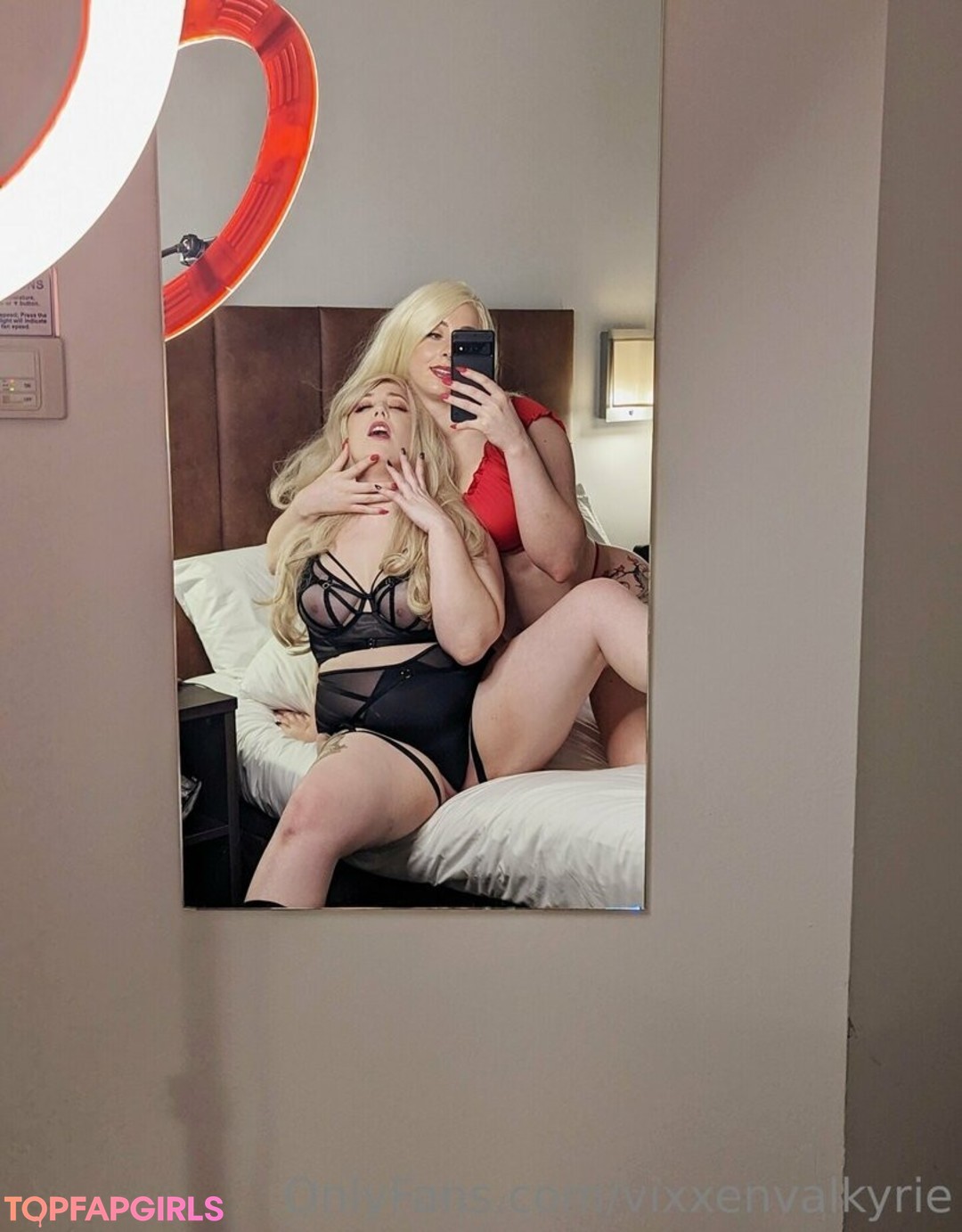 Photo nue de fuite OnlyFans de Vixxenvalkyrie #156 Photo nue de fuite OnlyFans de Vixxenvalkyrie #156