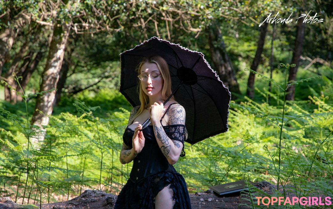 Photo nue de fuite OnlyFans de Laceandleashes #108 Photo nue de fuite OnlyFans de Laceandleashes #108