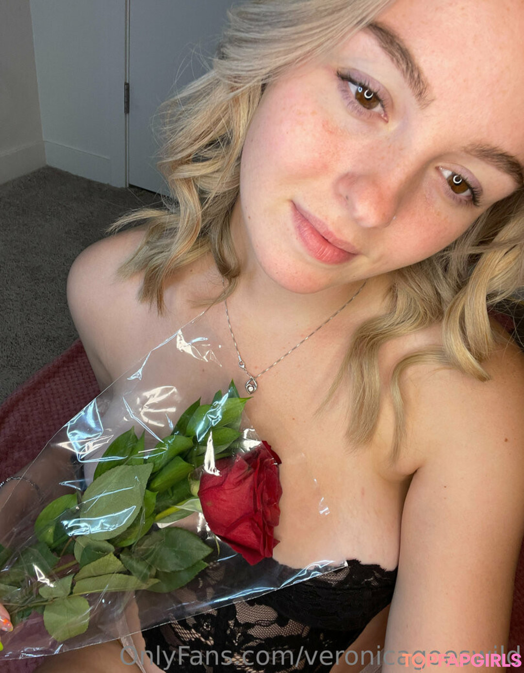 Photo nue de fuite OnlyFans de Veronicagoeswild #16 Photo nue de fuite OnlyFans de Veronicagoeswild #16