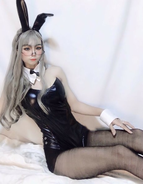 Akari_Cos