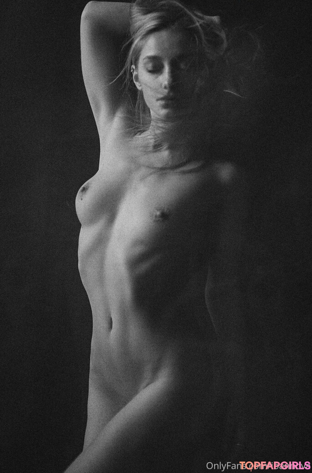 Photo nue de fuite OnlyFans de Ioannova #62 Photo nue de fuite OnlyFans de Ioannova #62