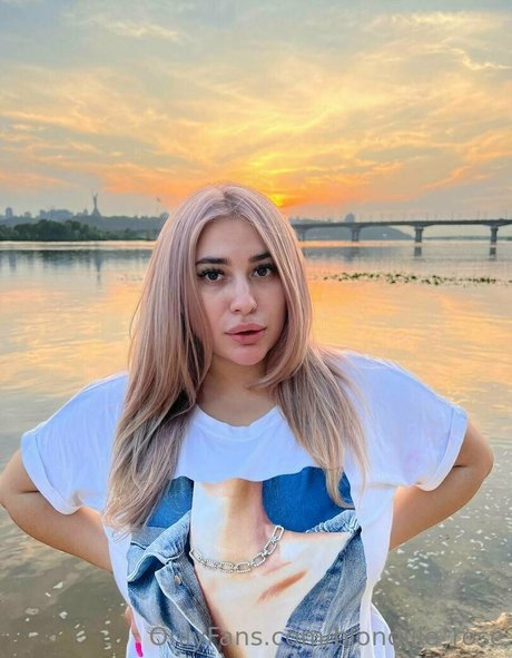 Blondiiie_rose