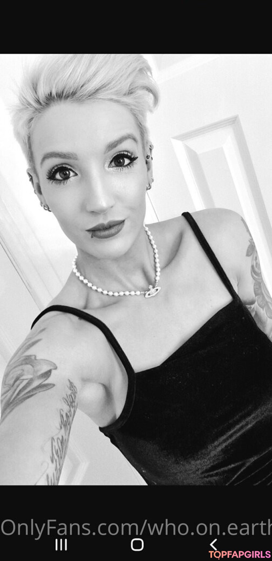 Photo nue de fuite OnlyFans de Whoonearthisanna #17 Photo nue de fuite OnlyFans de Whoonearthisanna #17