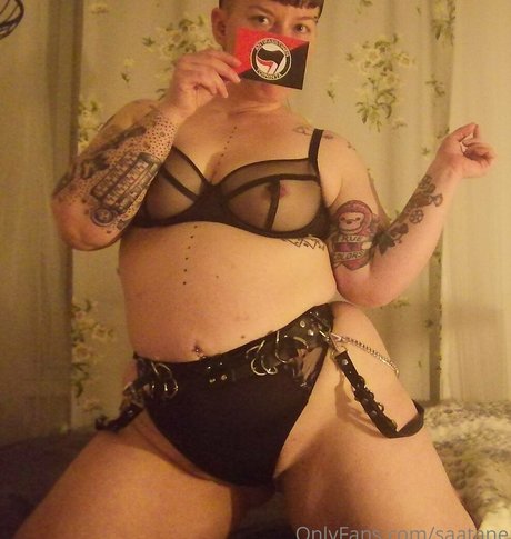 Photo nue de fuite OnlyFans de Saatane