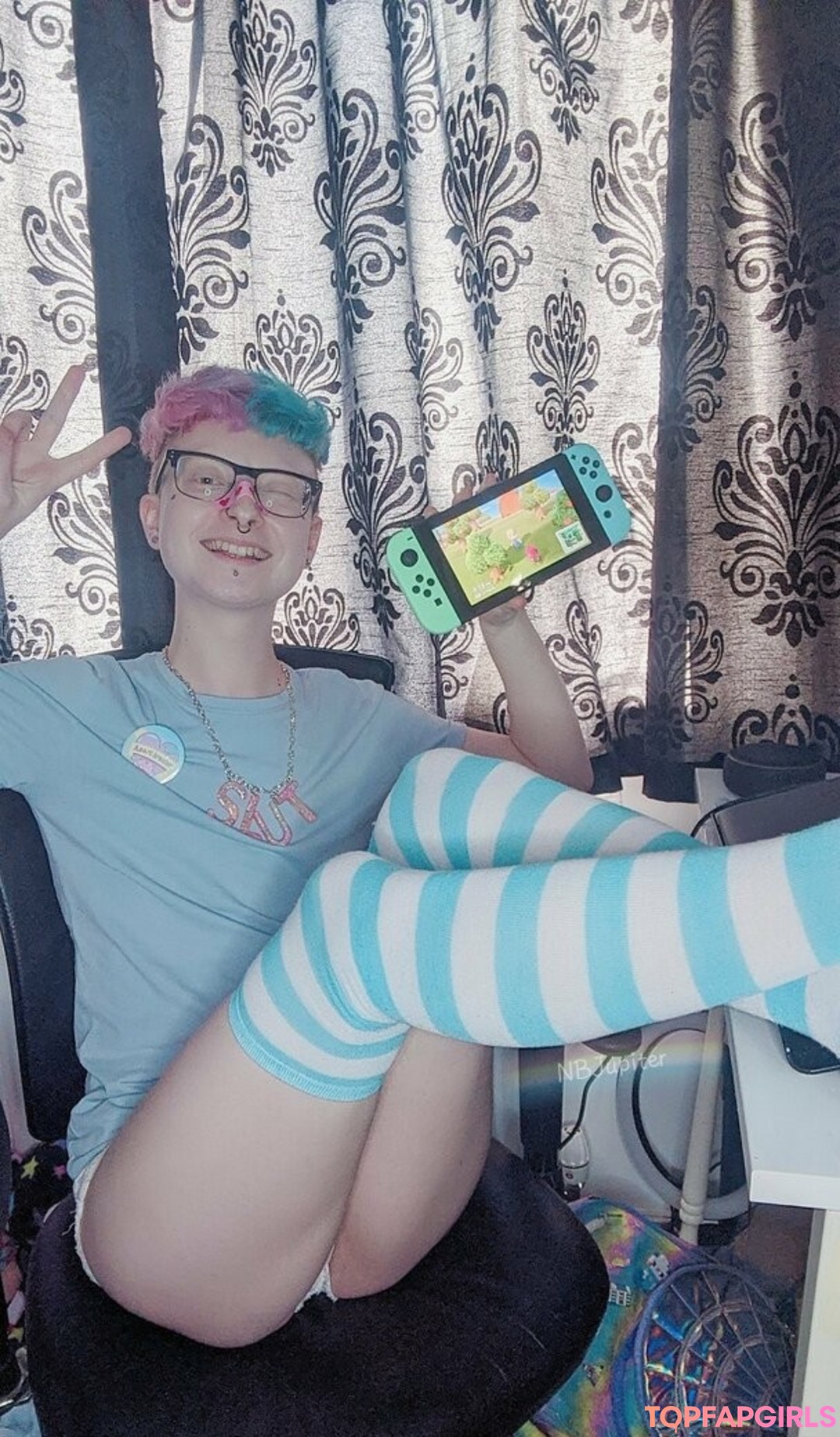 Photo nue de fuite OnlyFans de Enbyjupiterfree #18 Photo nue de fuite OnlyFans de Enbyjupiterfree #18