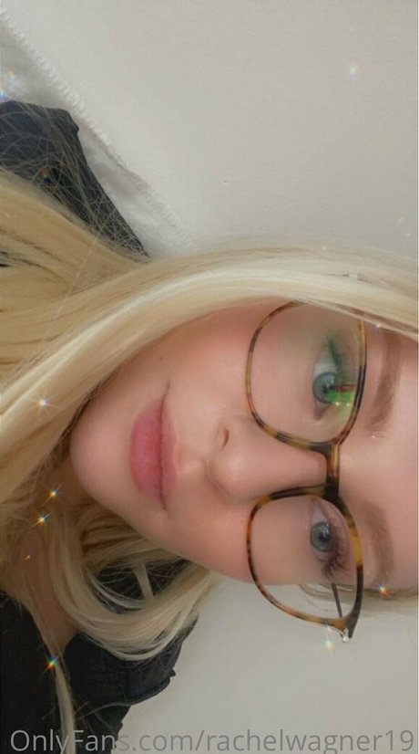 Freshmanblondie18