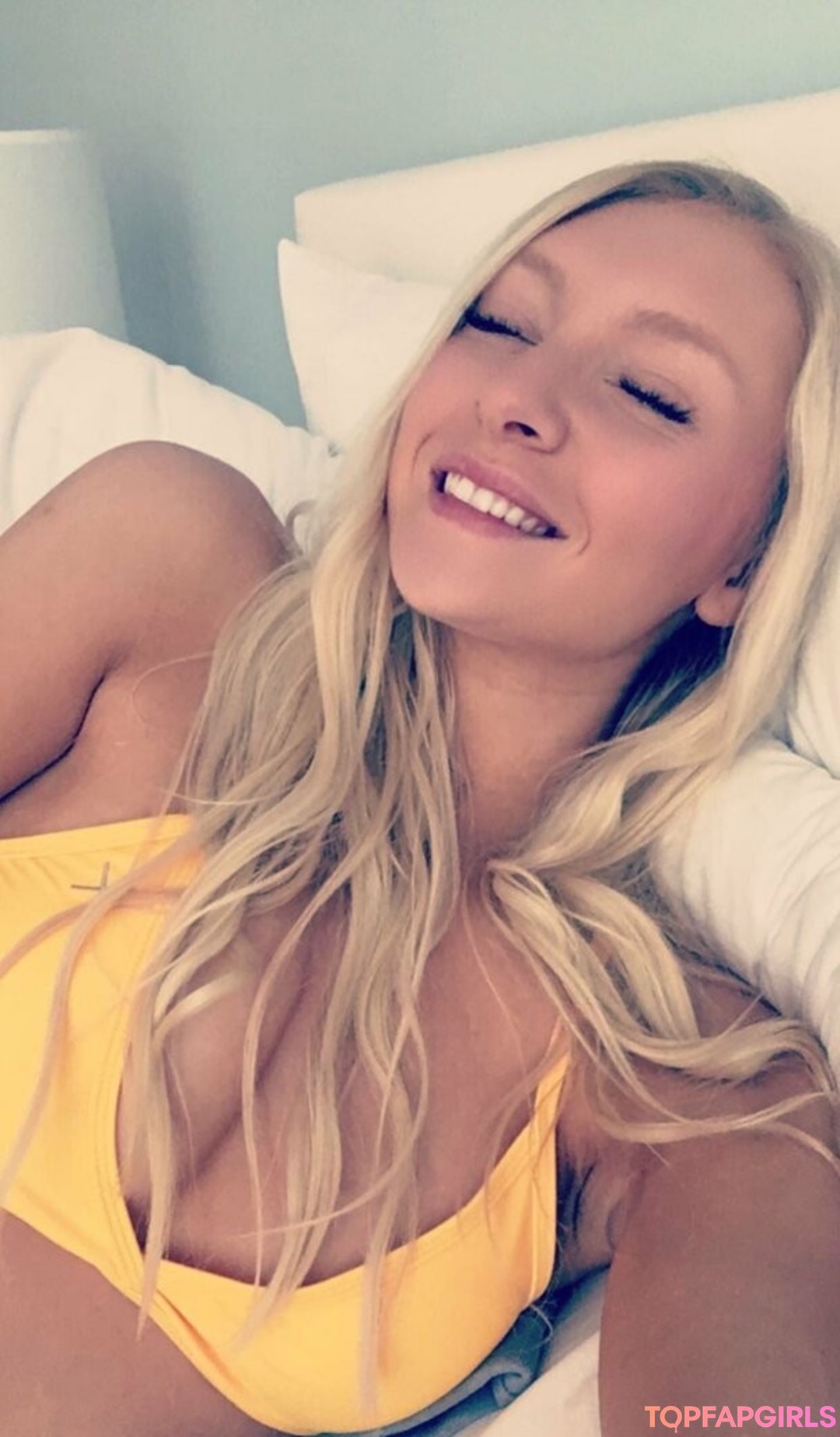 Photo nue de fuite OnlyFans de Freshmanblondie18 #52 Photo nue de fuite OnlyFans de Freshmanblondie18 #52