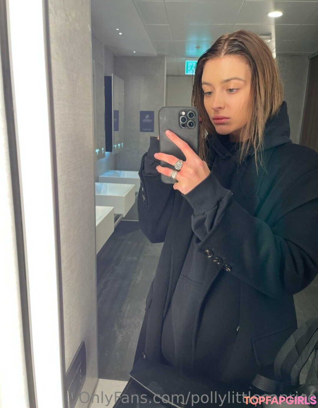 Photo nue de fuite OnlyFans de Pollylittlecaprice #12 Photo nue de fuite OnlyFans de Pollylittlecaprice #12